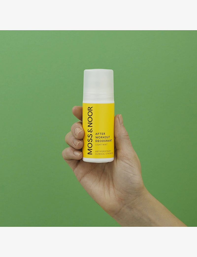 MOSS & NOOR - After Workout Deodorant Light Mint - roll-on - clear - 2