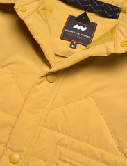 Mountain Works - USX TRAIL OVERSHIRT - spring jackets - mineral yellow - 12