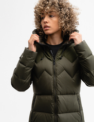 Mountain Works - WS COCOON DOWN COAT - winter coats - military - 5
