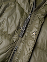 Mountain Works - FATBOY DOWN PARKA 3.0 - winter jackets - military - 3