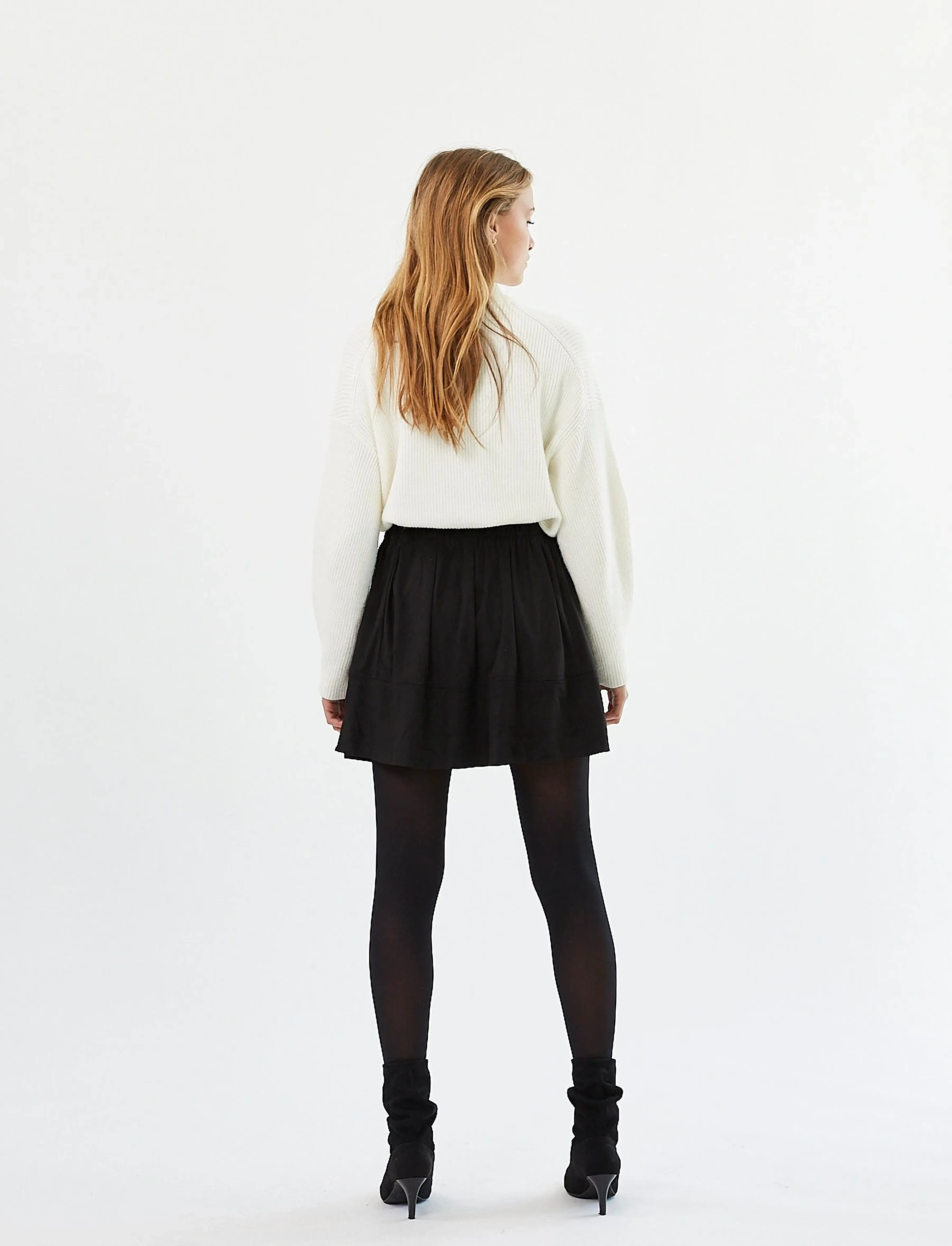 Moves - Kia 0032 Skirt - short skirts - black - 4