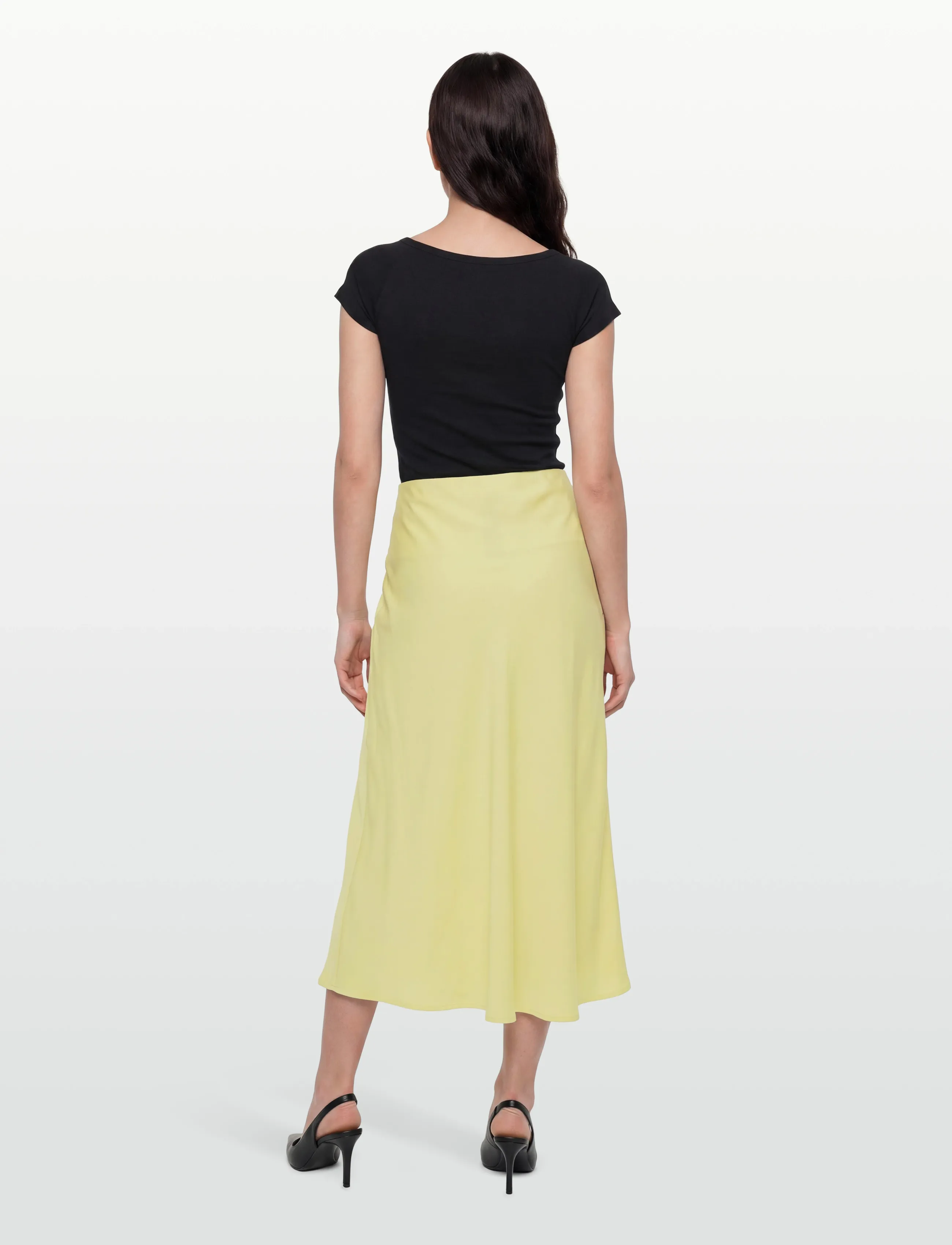 Moves - Gebry skirt 3570 - satinnederdele - 0618 wax yellow - 4
