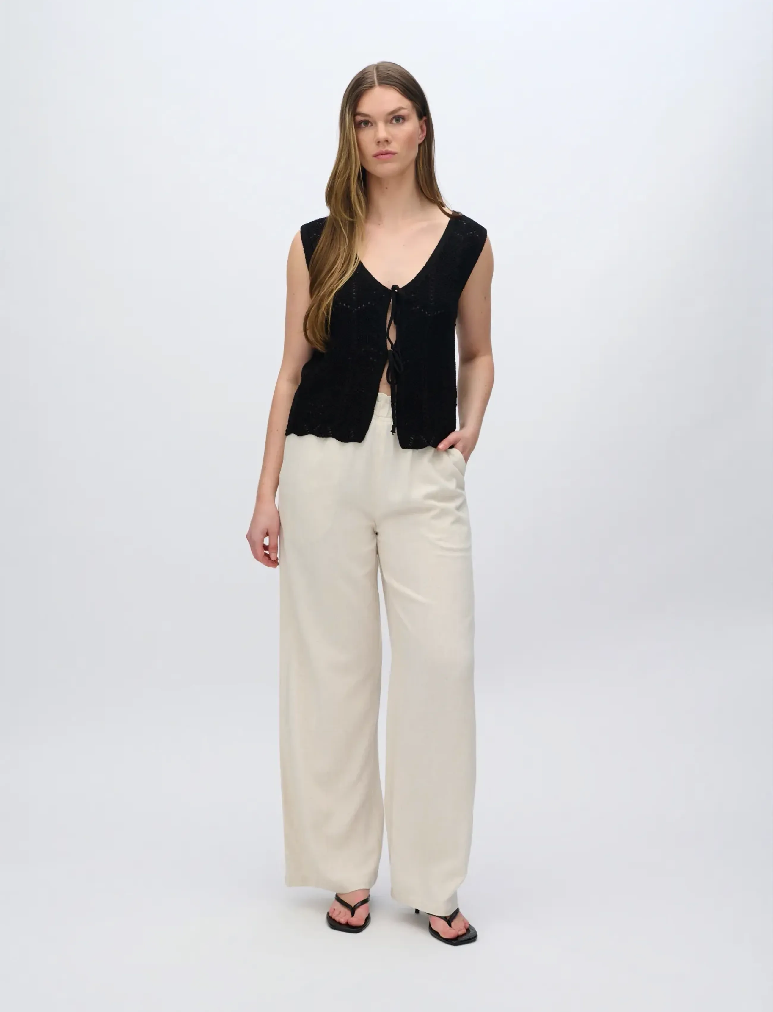 Moves - Daphne vest 4286 - strikveste - 999 black - 3