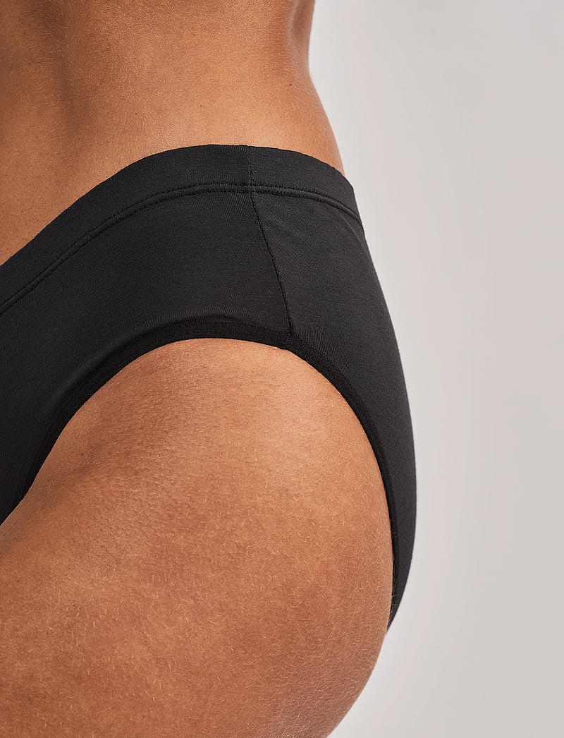 Movesgood - Bamboo UW Breif - briefs - black - 2