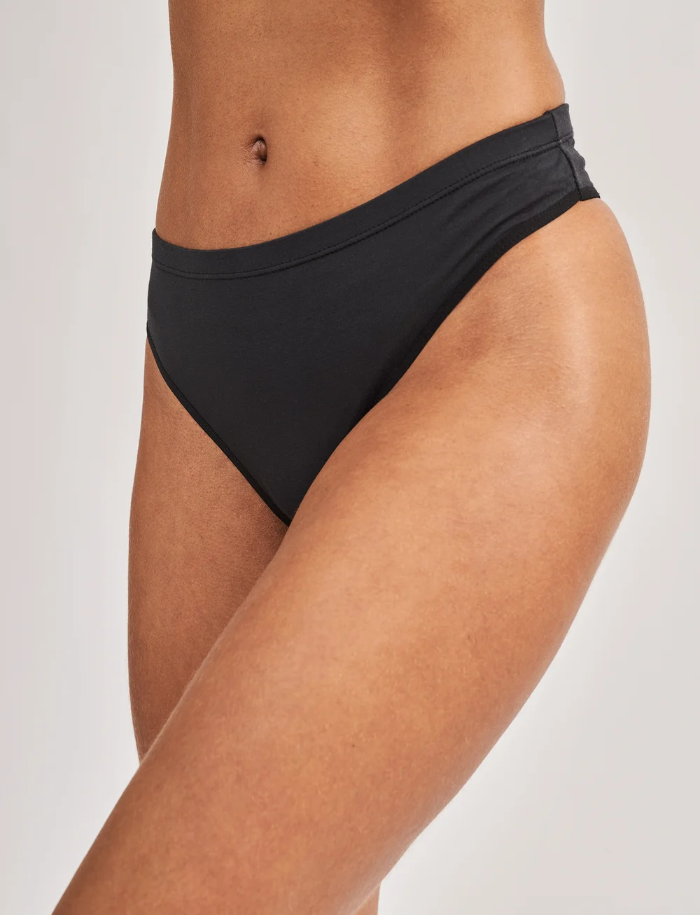 Movesgood - Bamboo UW Thong - stringit - black - 2