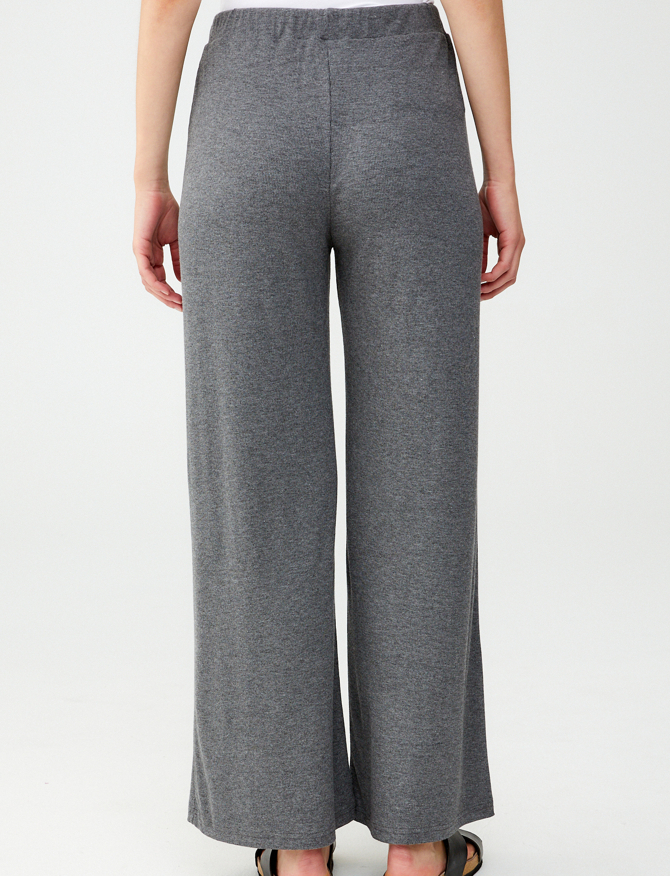 Julia Pants 3