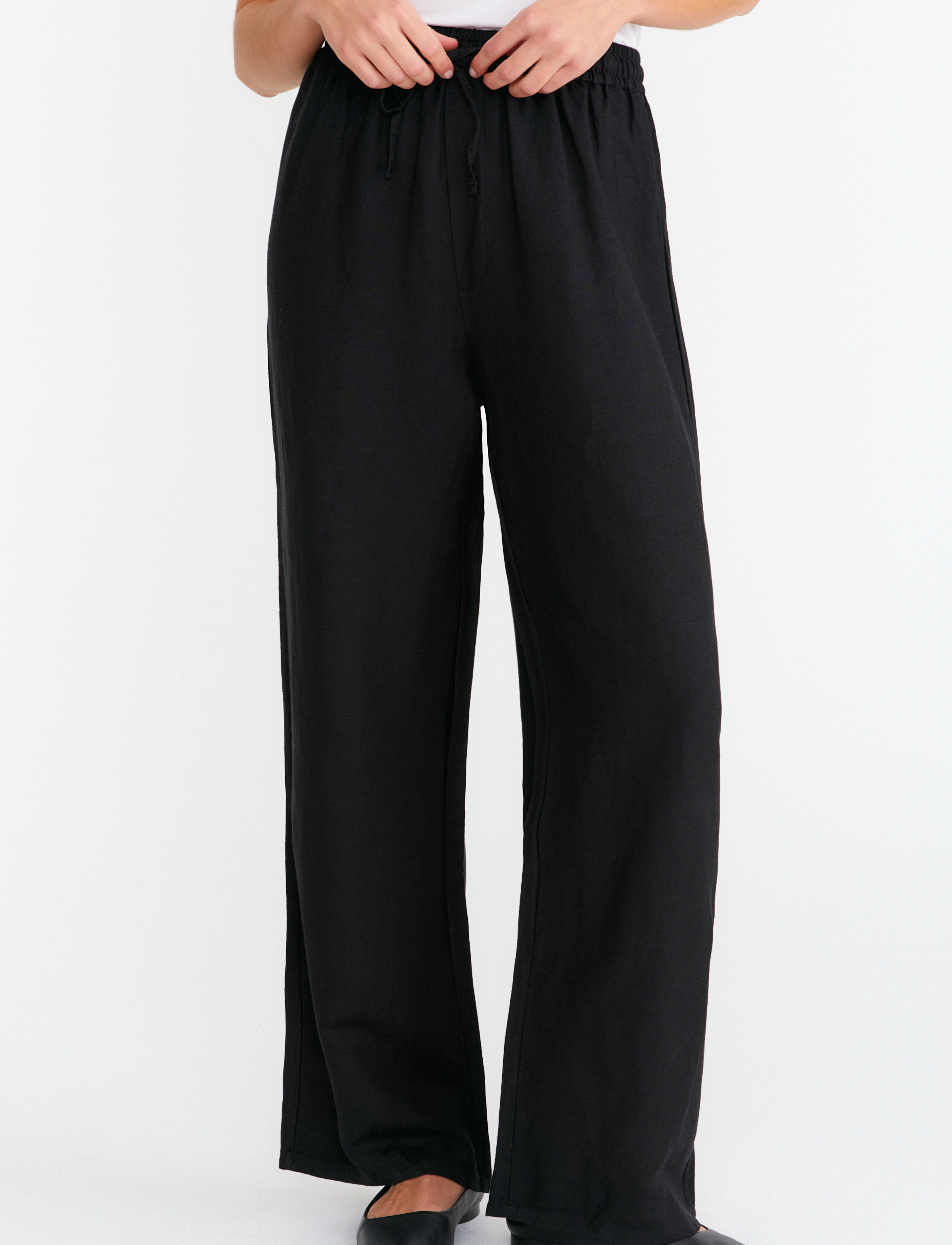 Movesgood Lovisa Trousers, S, Black, Bukser > Brede Ben, Dame