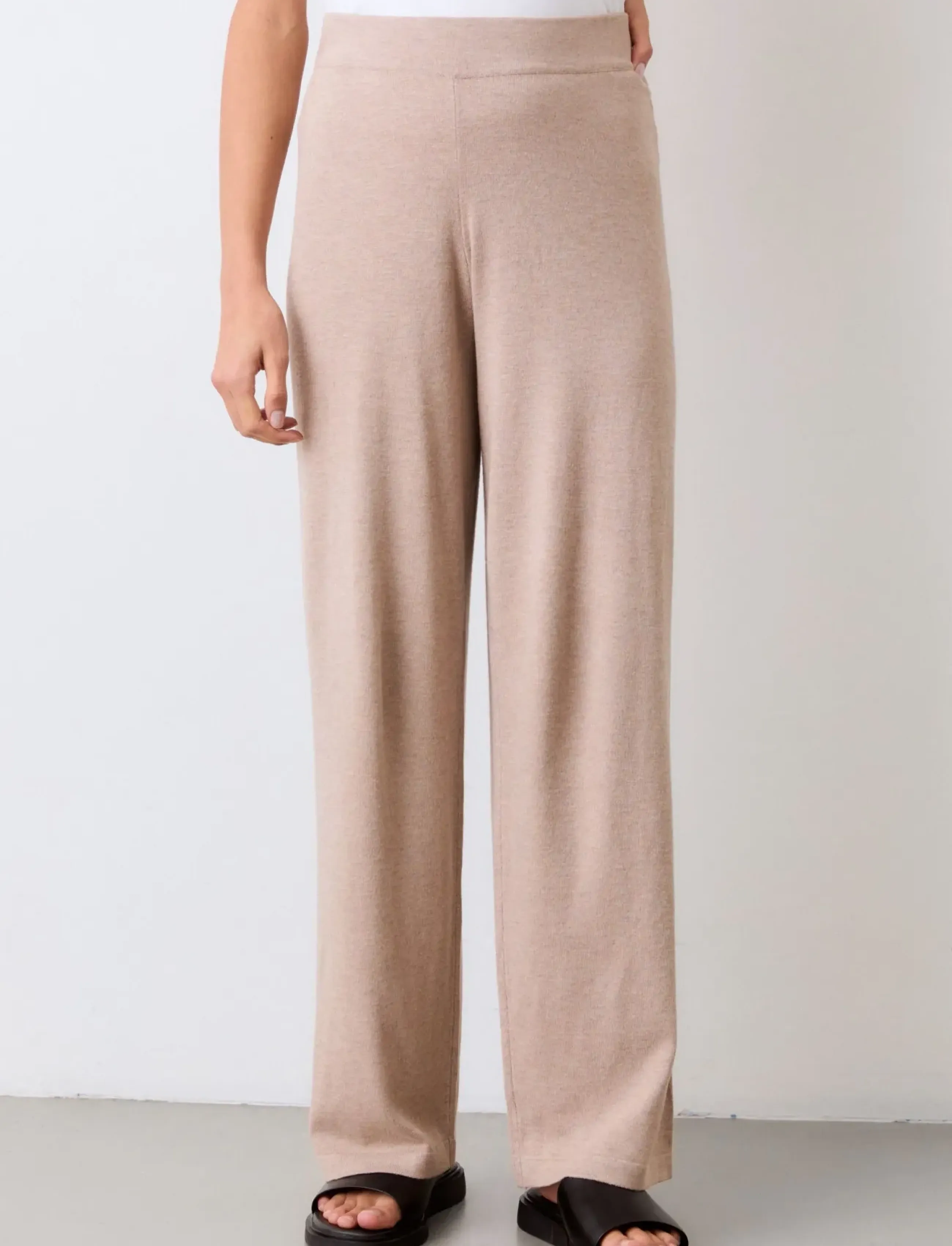 Movesgood Kim Wide Dark Brown M, Trousers, Beige - Leg, Frauen