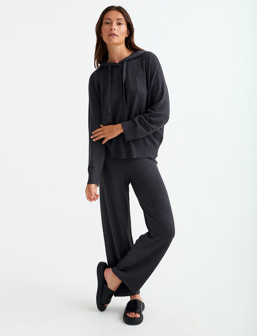 Movesgood - Hommi Hood - cashmere - black - 3
