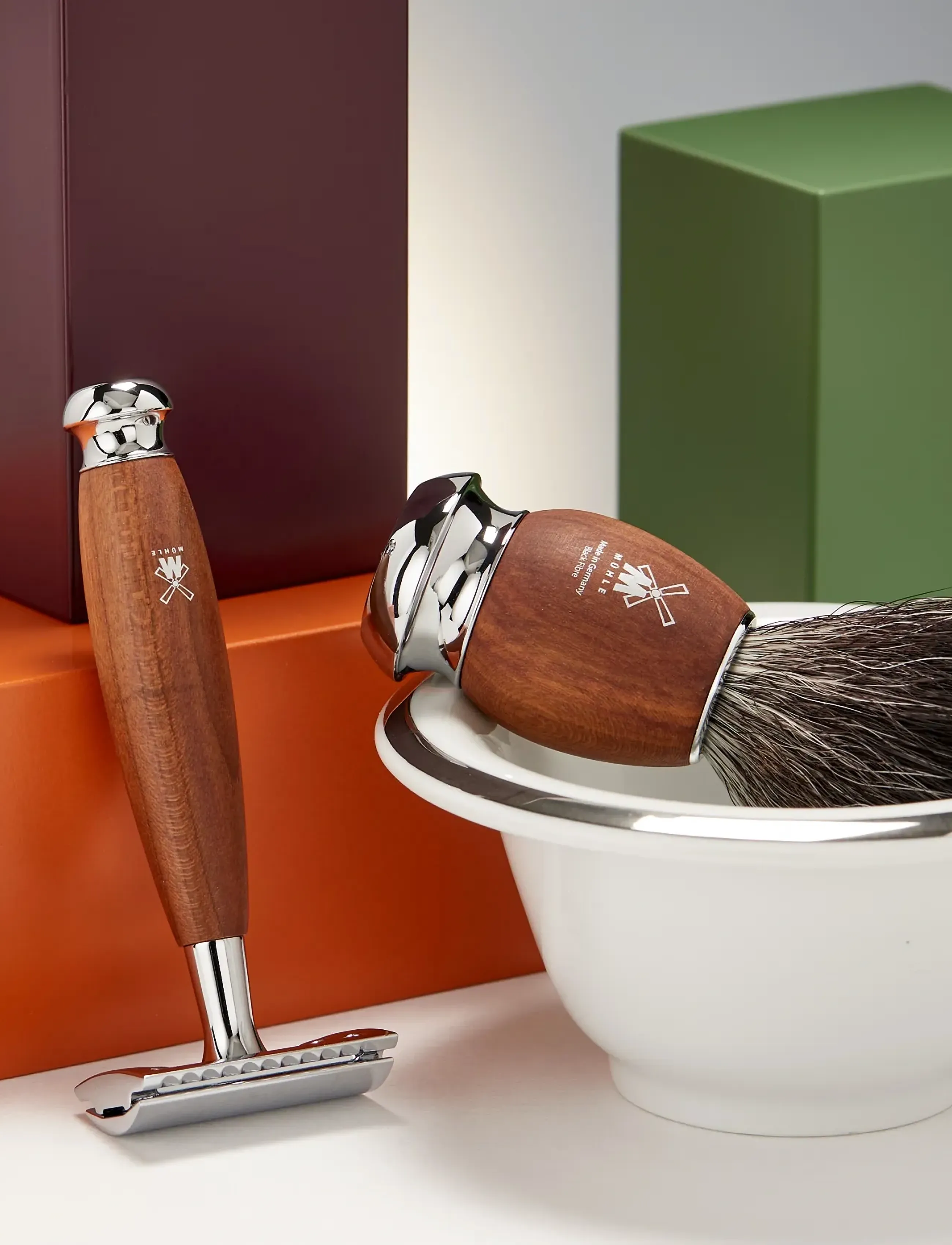 Mühle Shaving - VIVO Set Safety Razor, Shaving Brush, Bowl, Pure Badger - til ham - multi-colored - 4