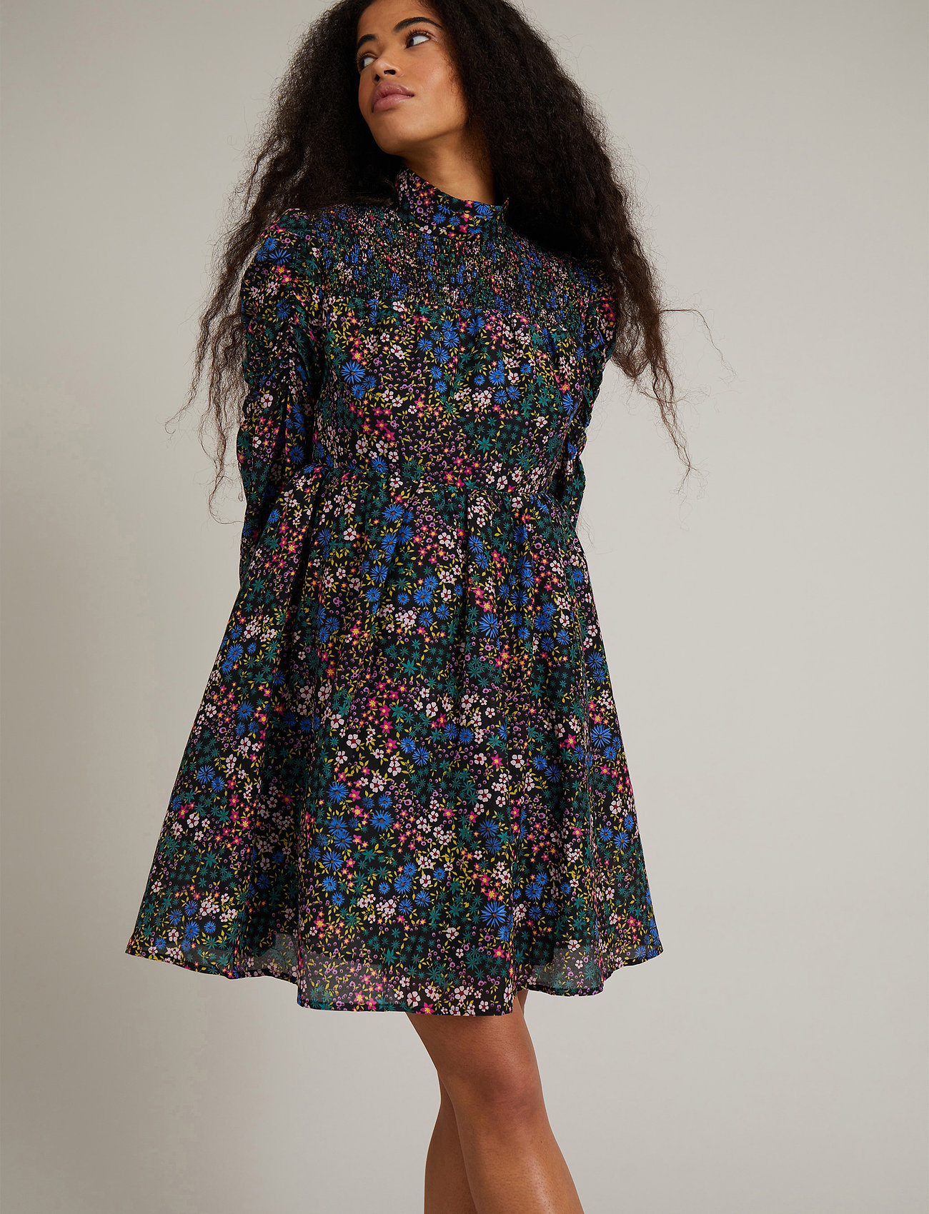 Munthe CORRECT - Kjoler - BLACK / multi