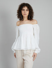 Munthe - VEG - long-sleeved blouses - ivory - 4