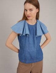 Munthe - VACANT - short-sleeved blouses - blue - 3