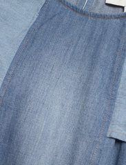 Munthe - VACANT - short-sleeved blouses - blue - 6