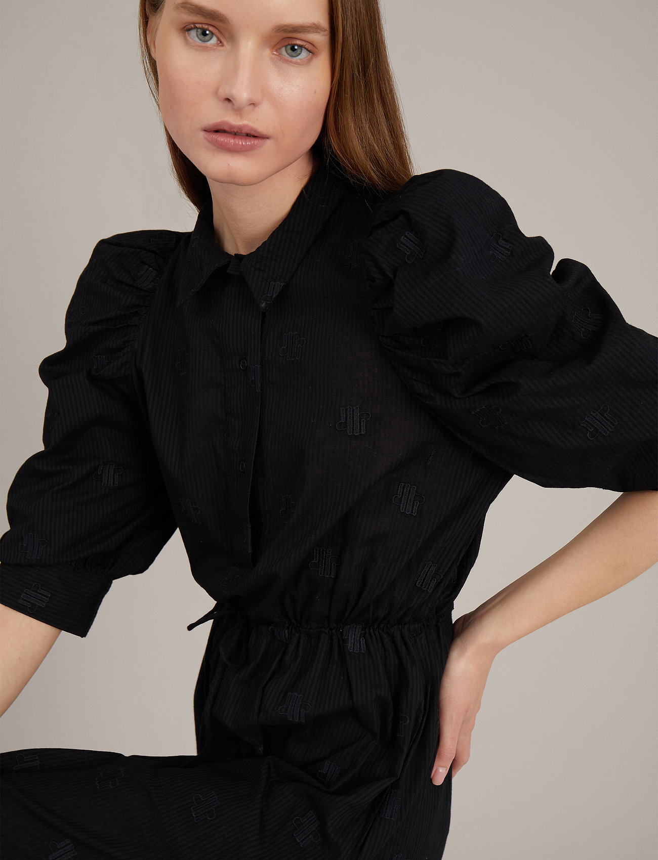 Munthe - VOID - black - 4