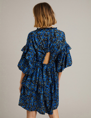 Munthe - ANAGE - korta klänningar - blue - 3