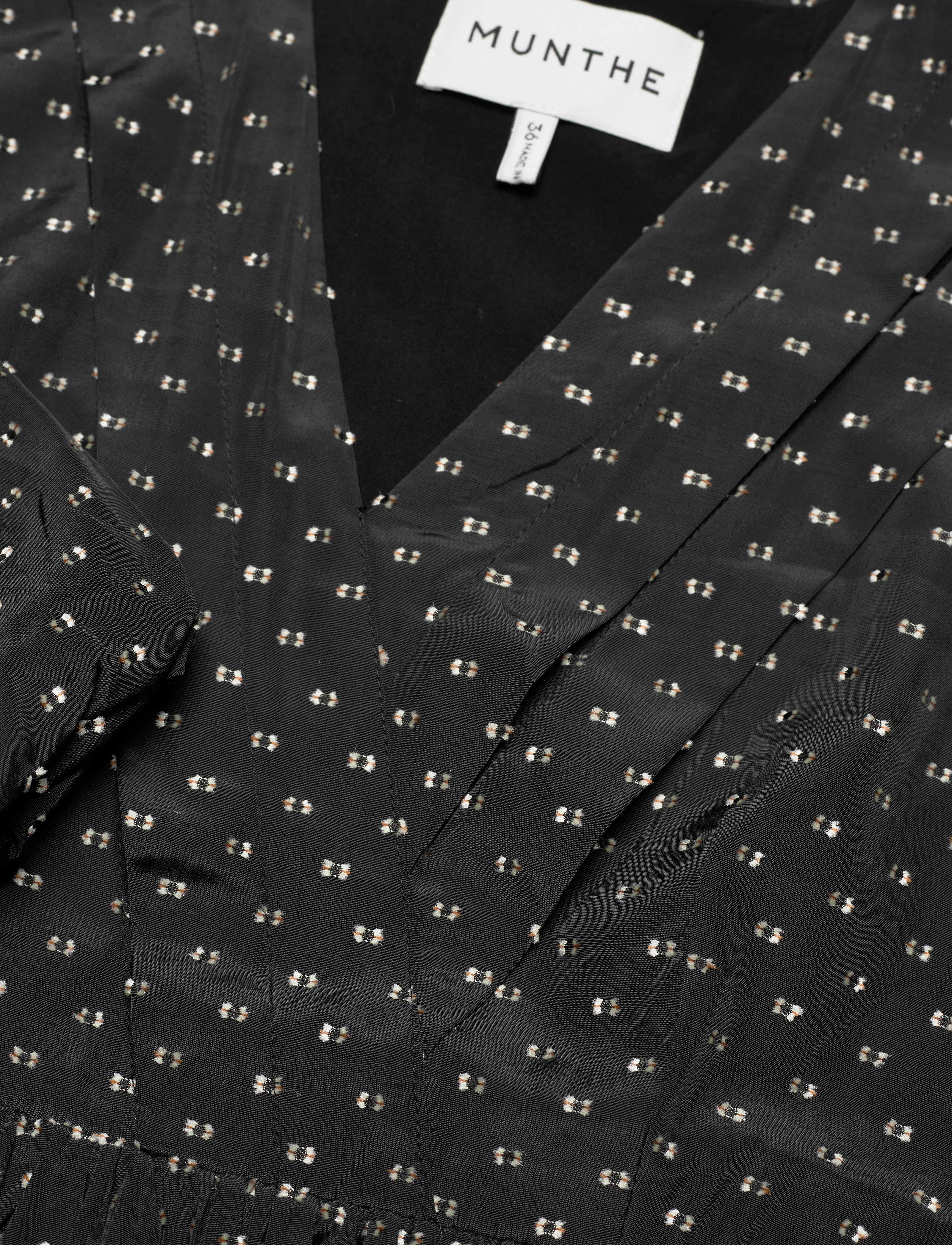 Munthe - ASPANA - black - 2