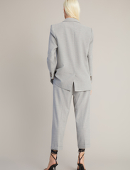 Munthe - DOKSANA - vakarėlių drabužiai išparduotuvių kainomis - grey - 3