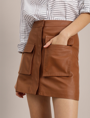 Munthe - JAZZMOMA - leather skirts - caramel - 4