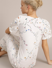 Munthe - JETTON - marškinėlių tipo suknelės - ivory - 3