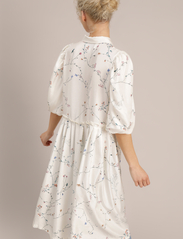 Munthe - JOSEPHIA - marškinių tipo suknelės - ivory - 4