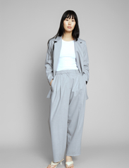 Munthe - JANTOLINA - party wear at outlet prices - grey - 4