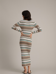 Munthe - GALLIANI - strikkede kjoler - ivory - 3
