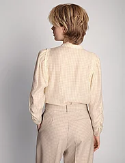 Munthe - ELENOR - long-sleeved blouses - creme - 3