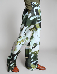 Munthe - ARUM - bukser med brede ben - army - 4