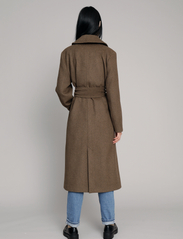 Munthe - ELEGANCE - winter coats - camel - 3