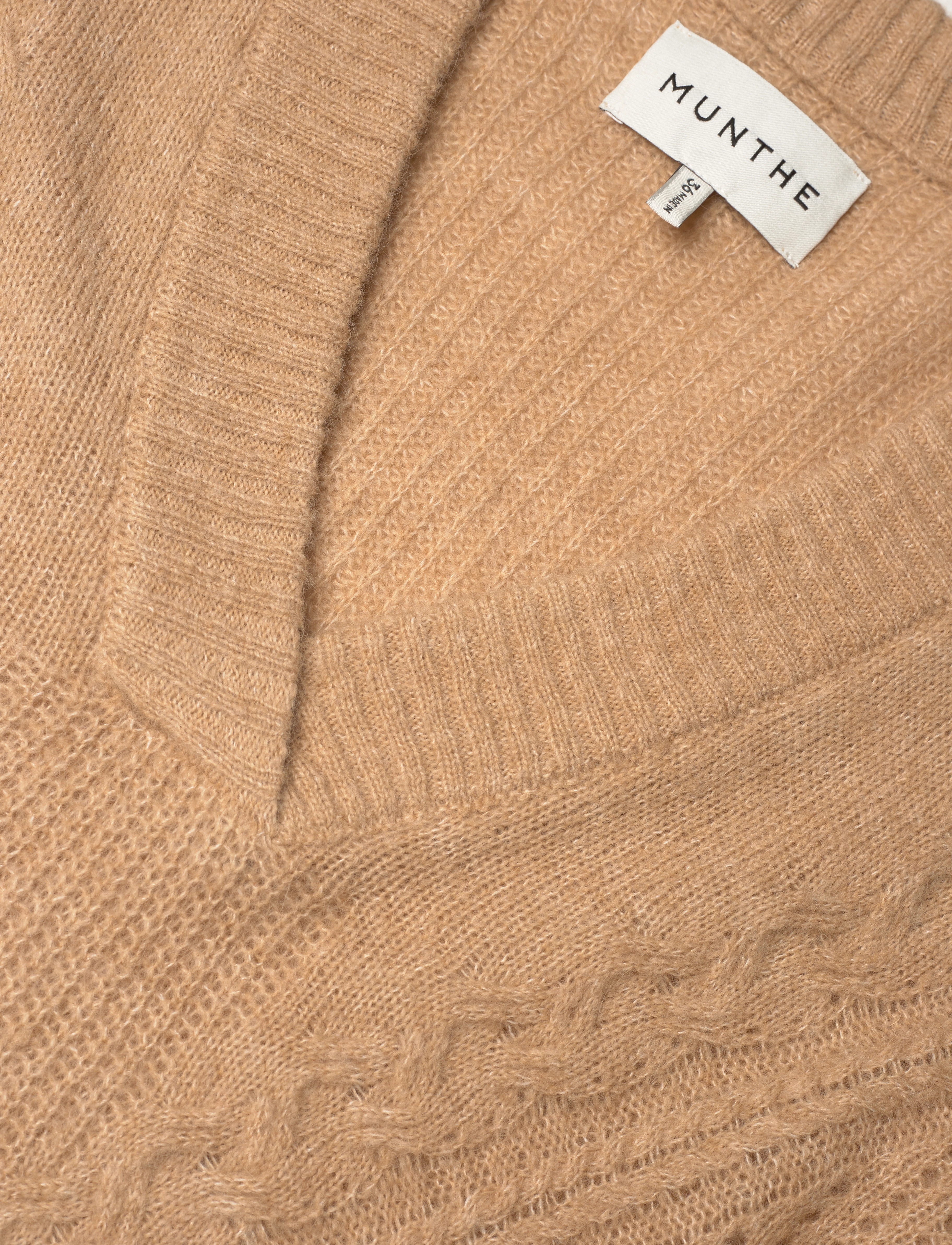 Munthe - EXACTLY - camel - 2