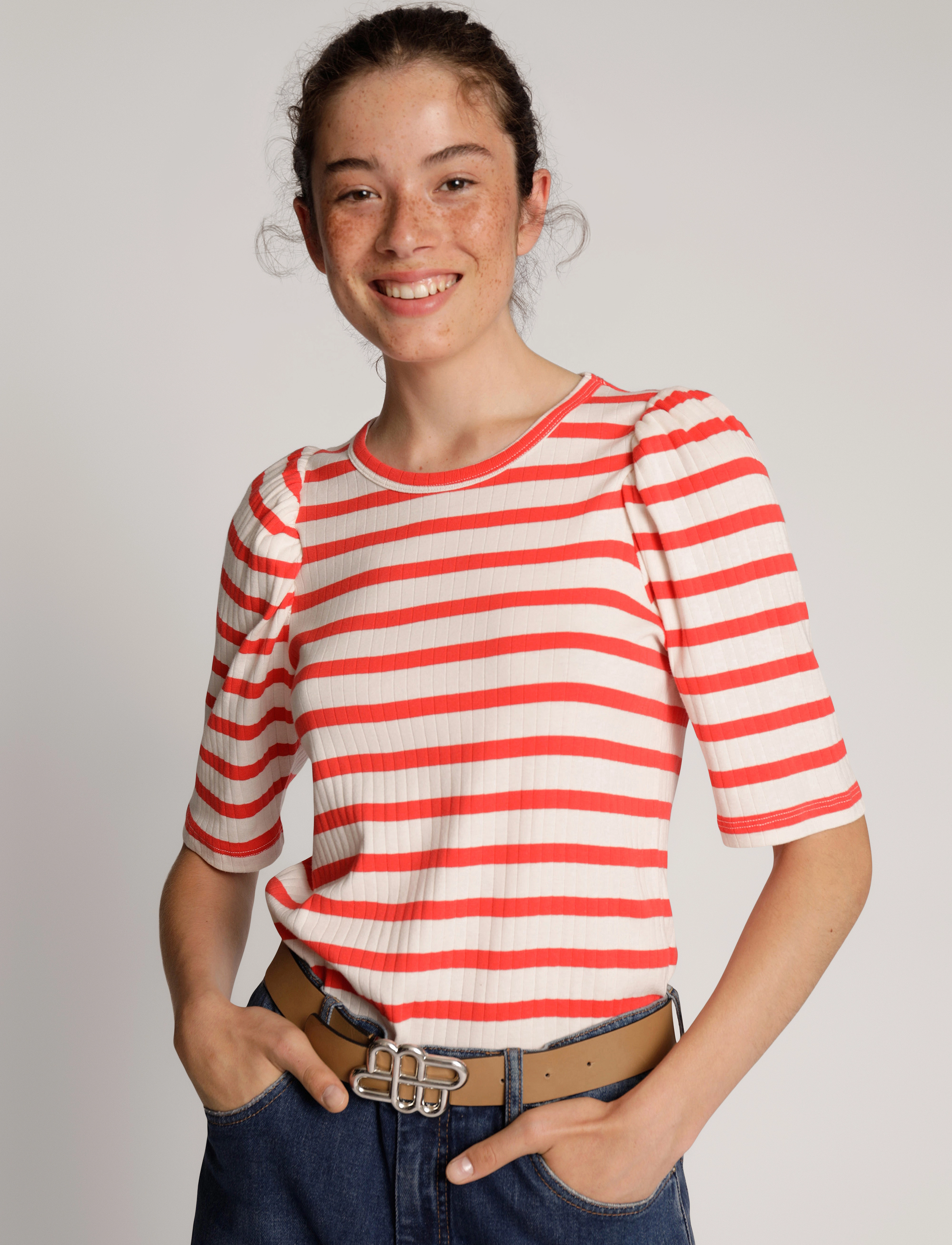 Munthe - JIKOLAZ - red - 4