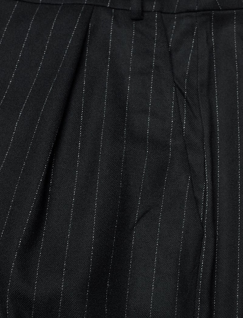 Munthe - EDIE - sirge säärega püksid - black - 5