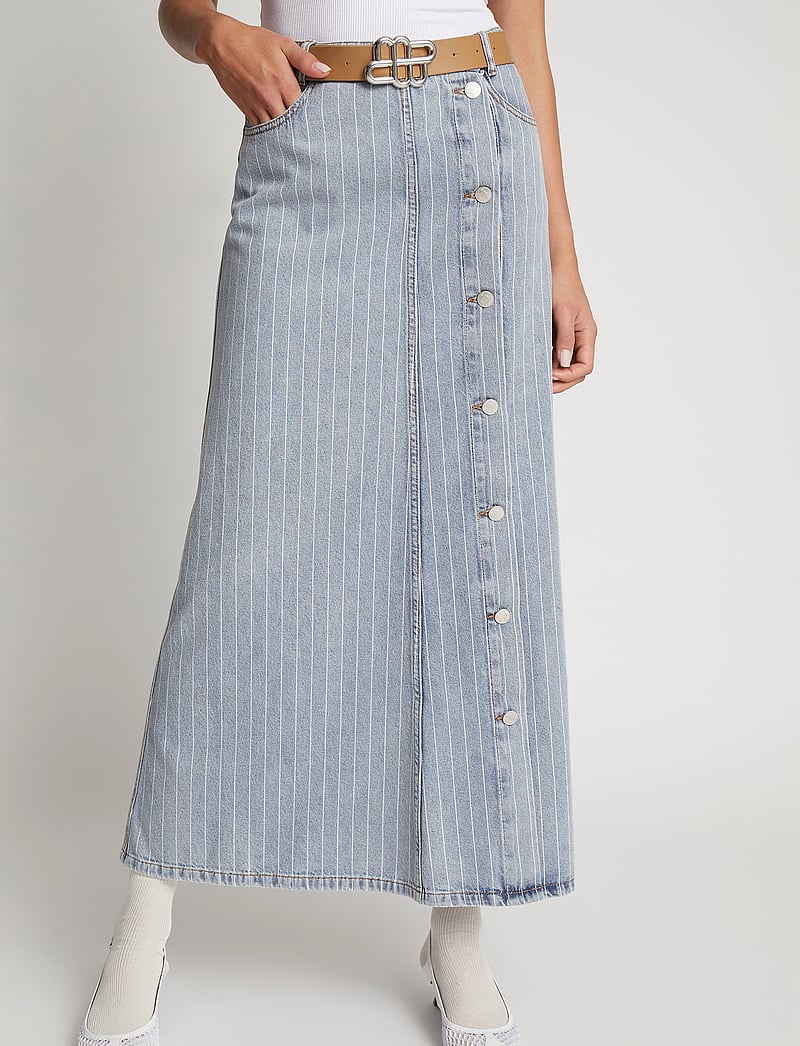 Munthe - SAIMA - jeansröcke - light blue - 4