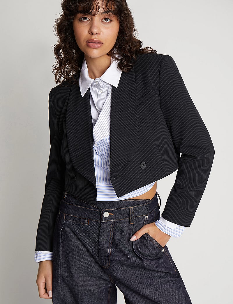 Munthe - SILVIE - korte blazere - black - 0