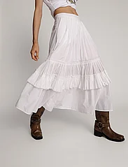 Munthe - KABAKKA - midi skirts - white - 4