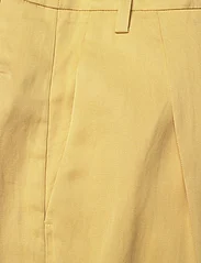 Munthe - KOSMILA - tailored trousers - yellow - 5