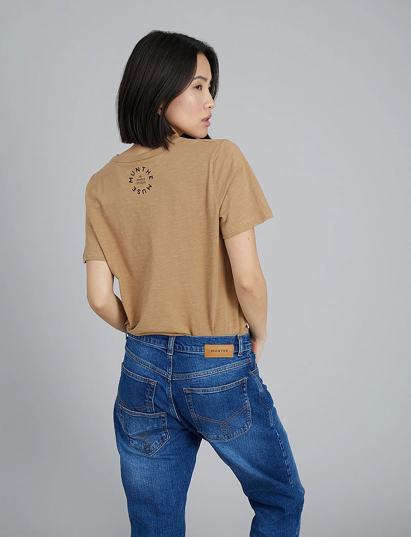 Munthe - JULIANCO - camel - 3