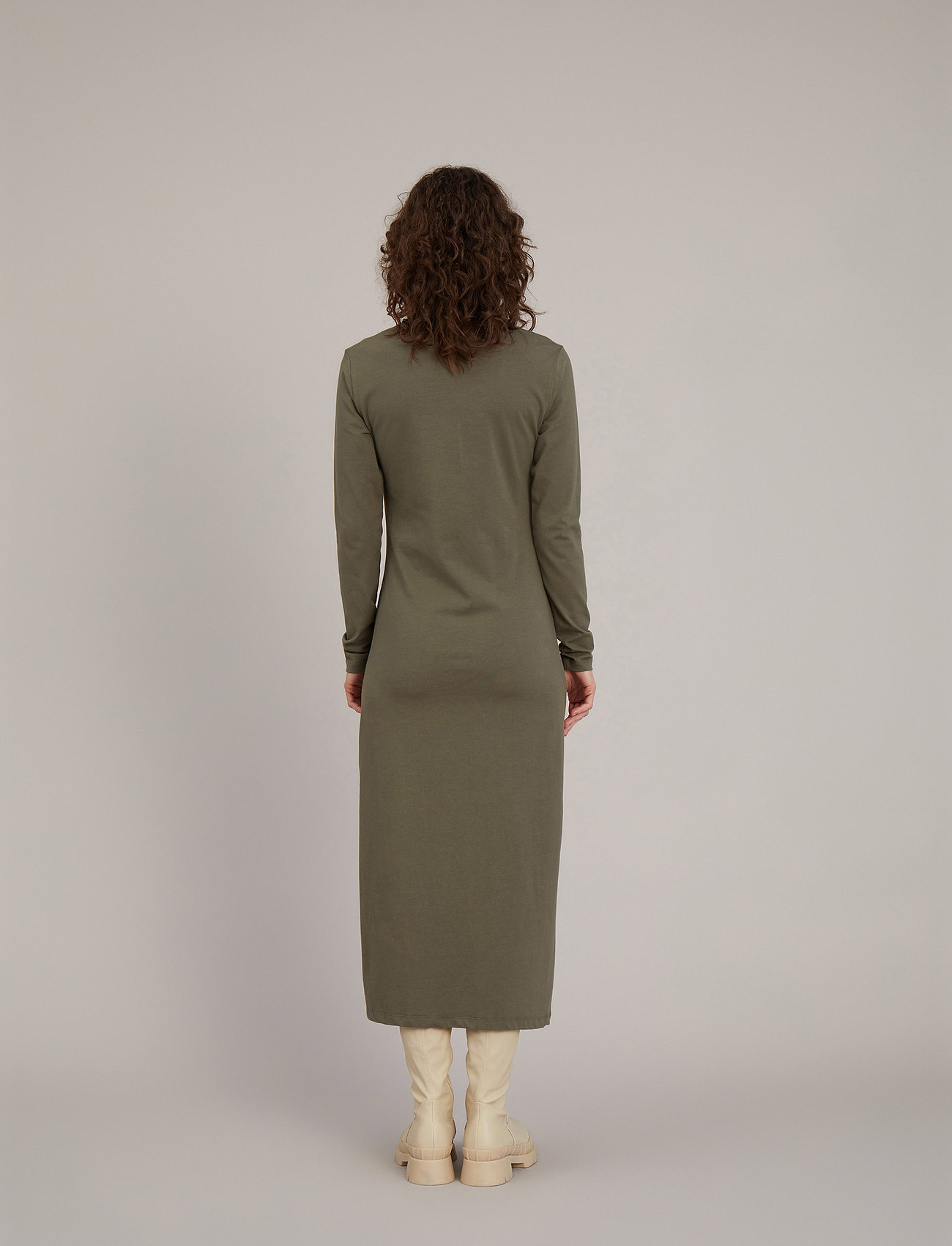 Munthe - LOVING - maxi dresses - army - 4