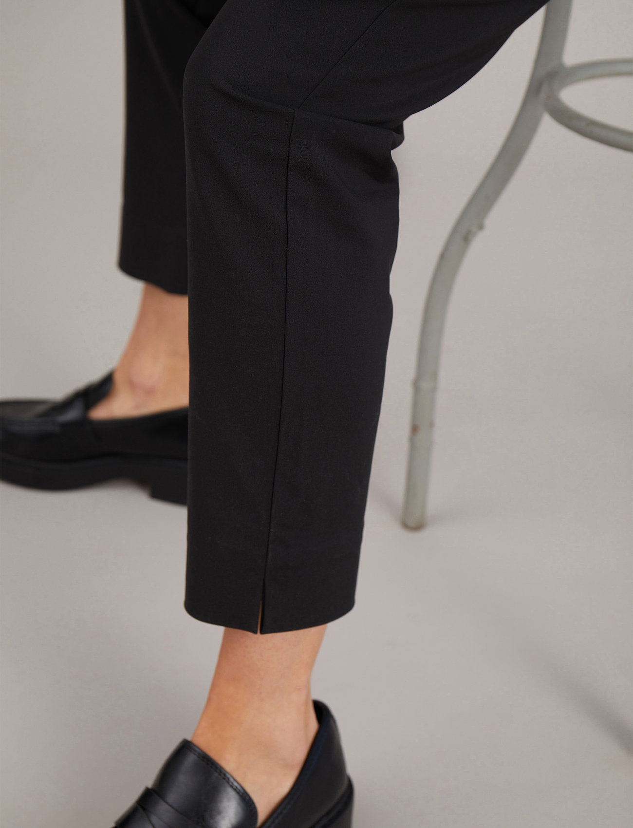 Munthe - HOLLY - pantalons habillés - black - 3