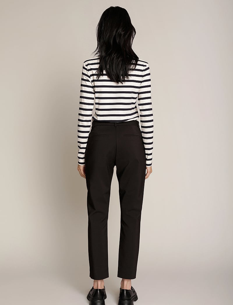 Munthe - HOLLY - tailored trousers - black - 3