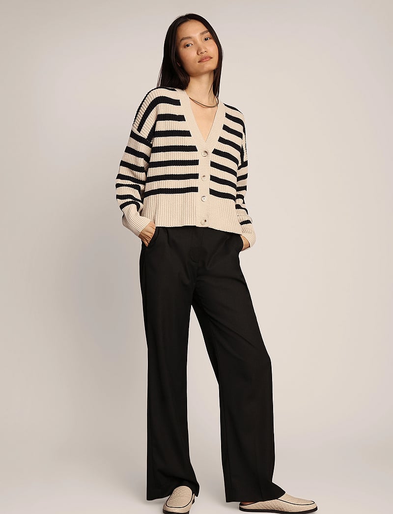 Munthe - TUPPER - cardigans - kit - 0