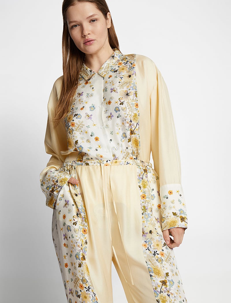 Munthe - FAIZA - langärmlige hemden - creme - 5