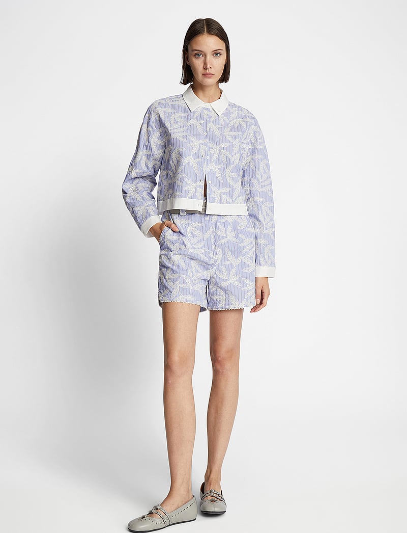 Munthe - FUJA - langärmlige hemden - light blue - 0