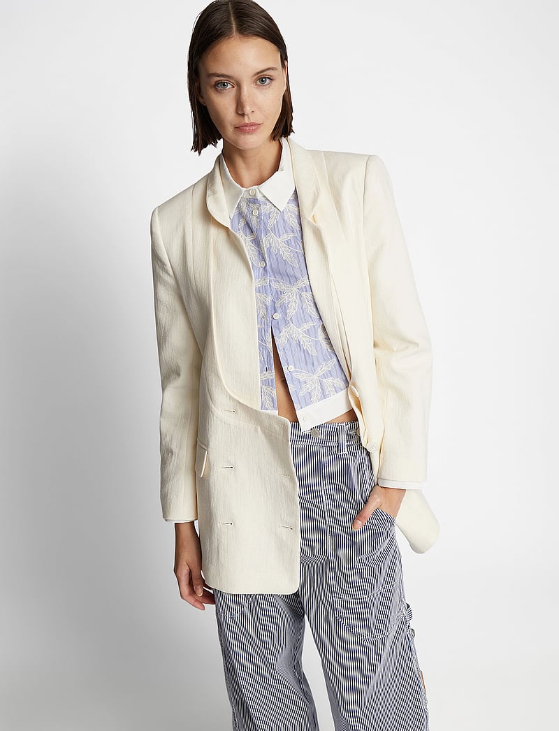 Munthe - FUJA - langärmlige hemden - light blue - 5