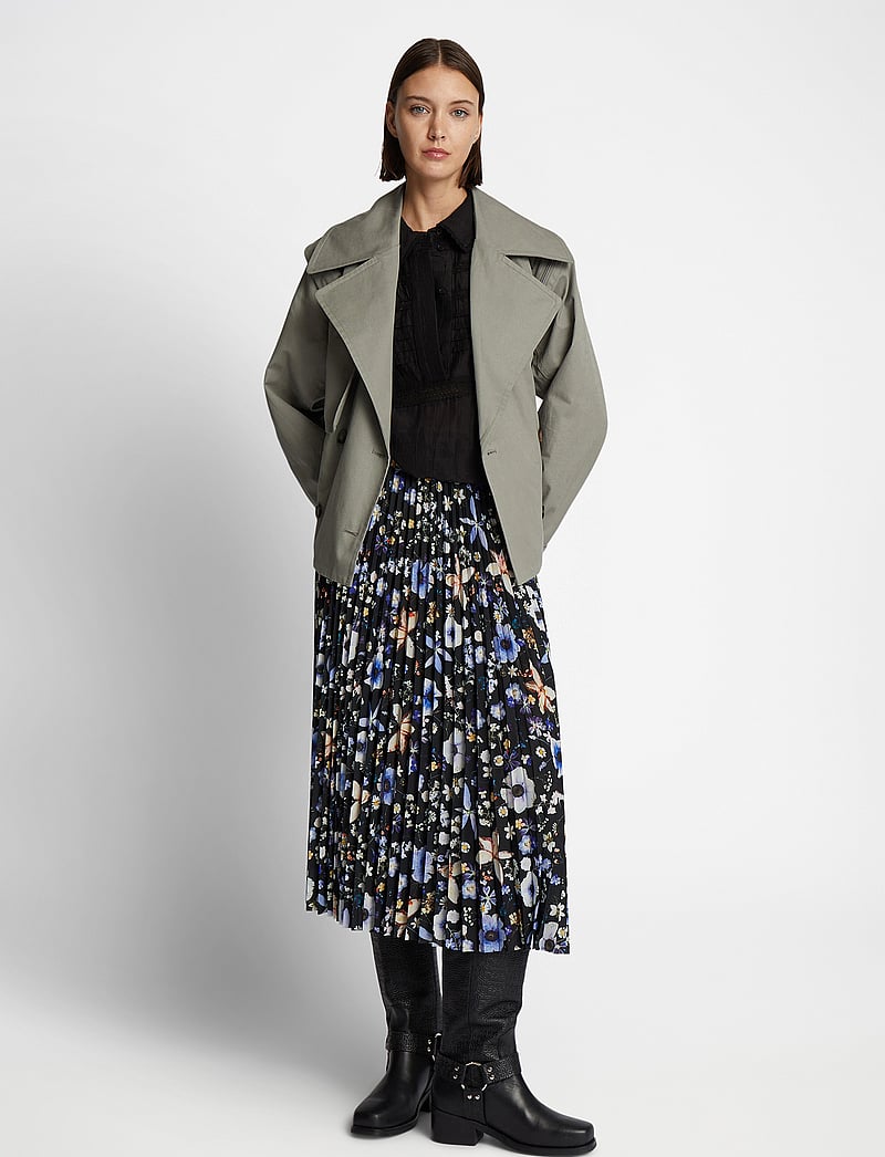 Munthe - CHARMING - faltenröcke - black - 0