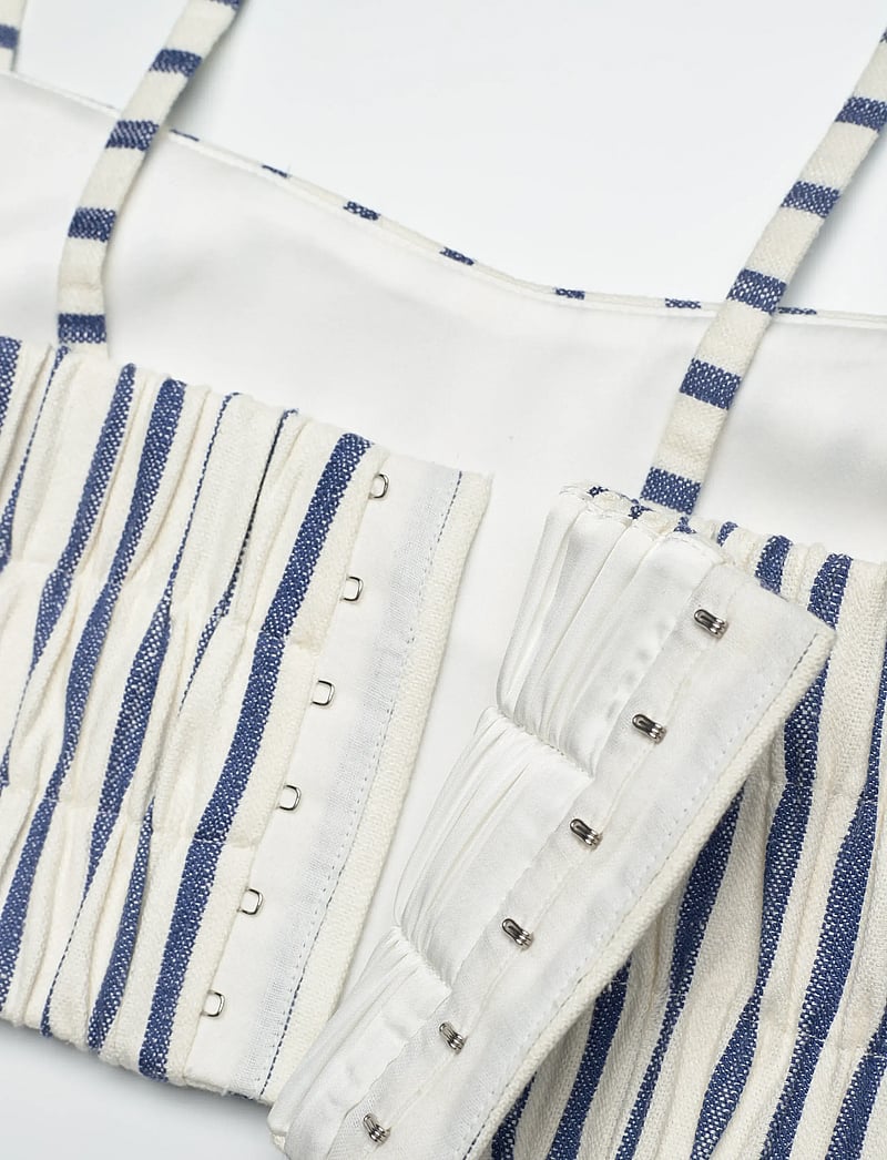 Munthe - PERRY - crop tops - navy - 3