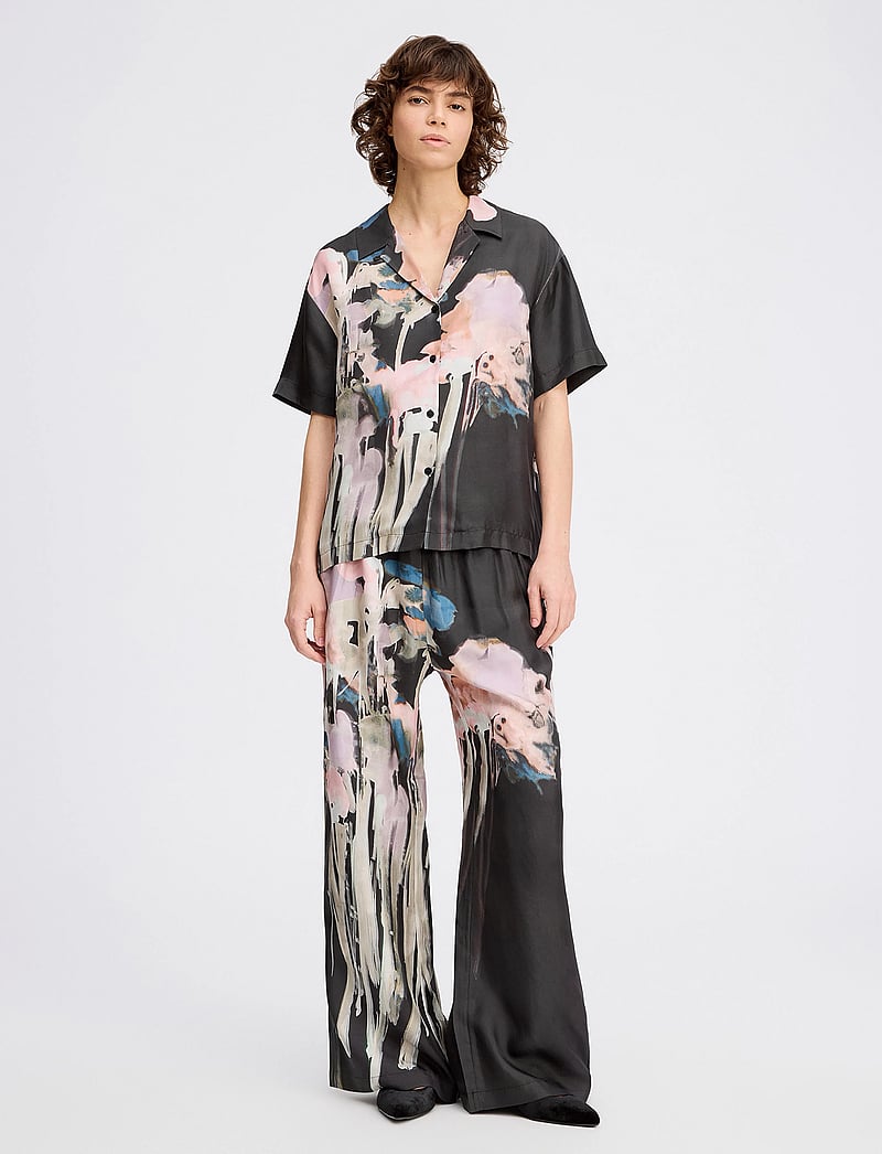 Munthe - PIANE - lühikeste varrukatega särgid - black - 3