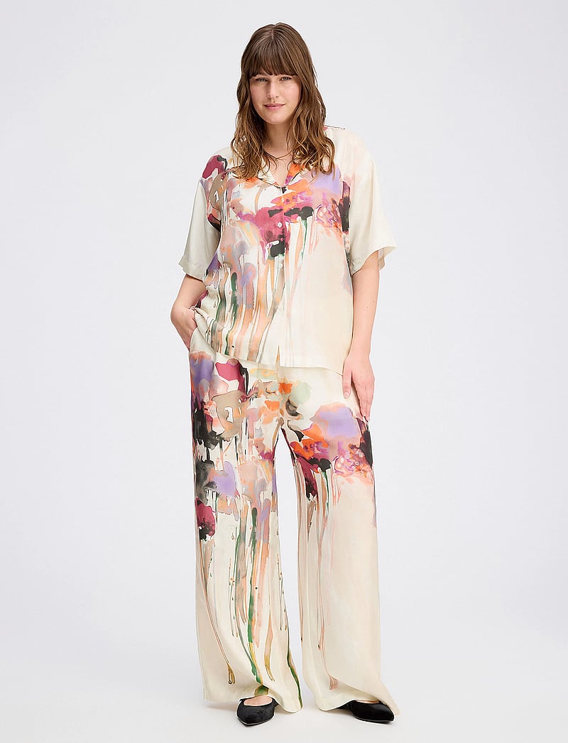 Munthe - PIANE - kurzärmlige hemden - sand - 5