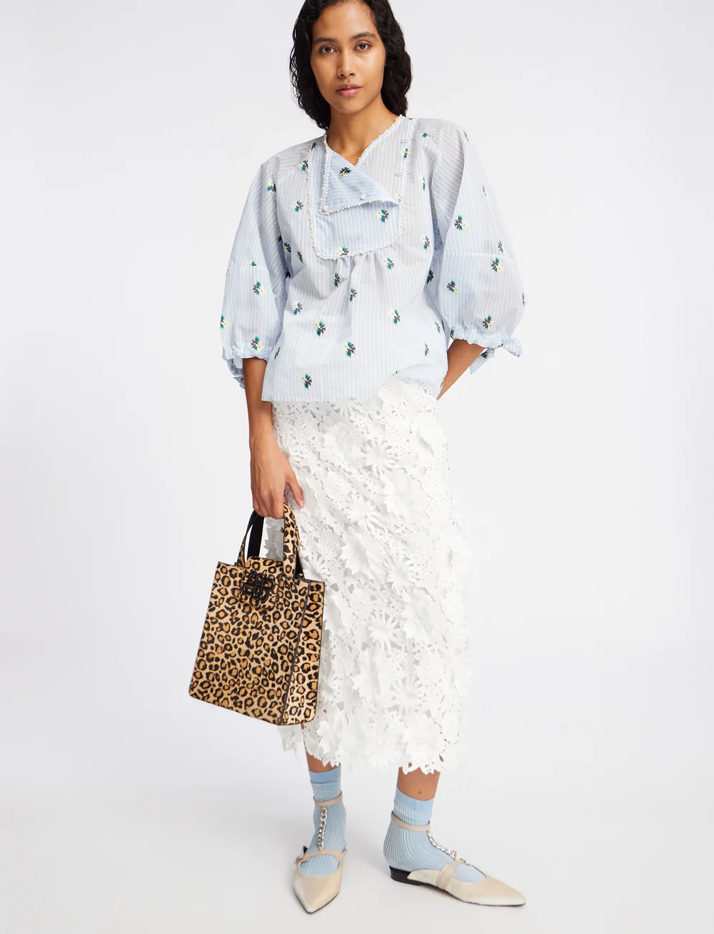 Munthe - PRISTINA - kortærmede bluser - light blue - 5